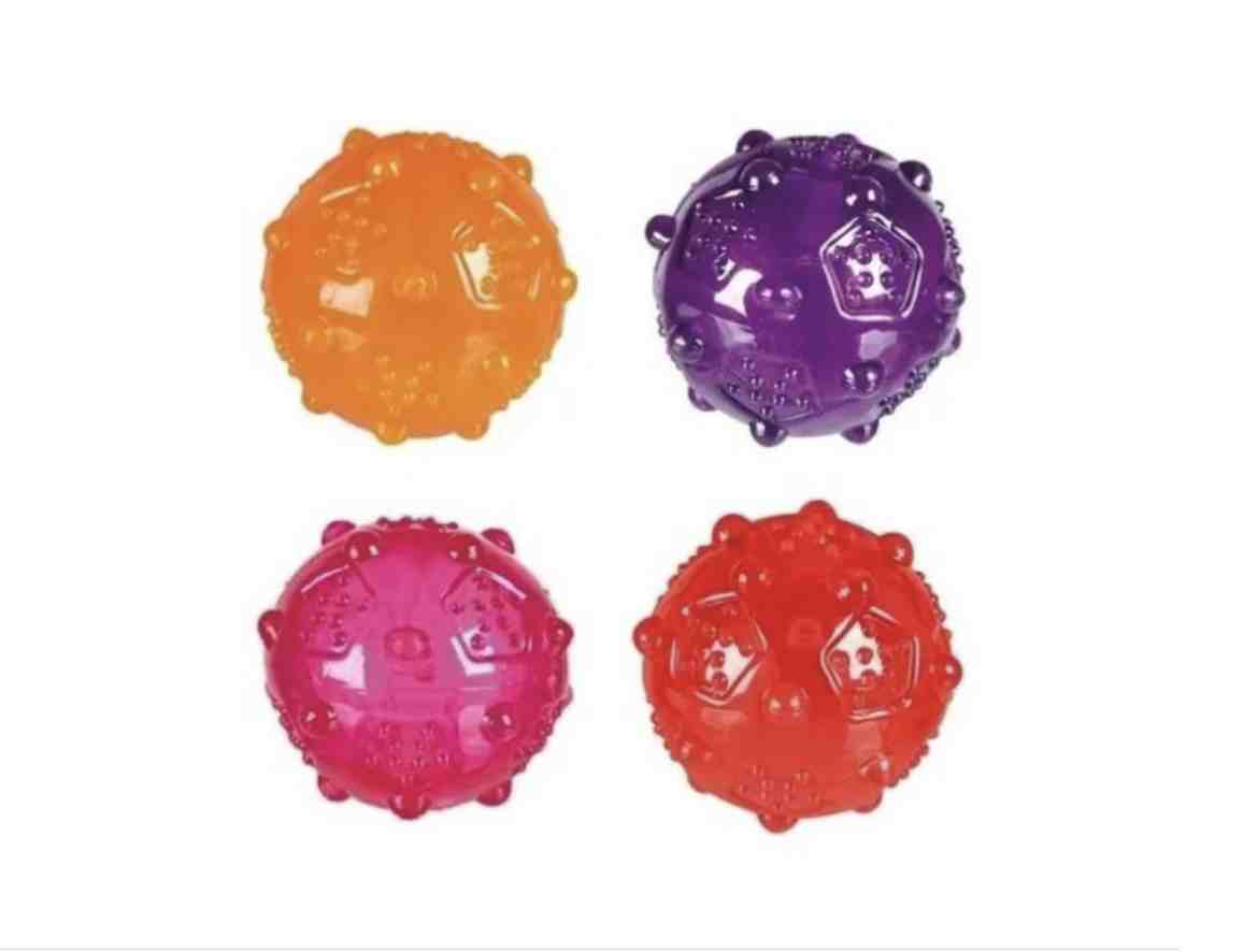 33677  PELOTA TPR 7 CM 