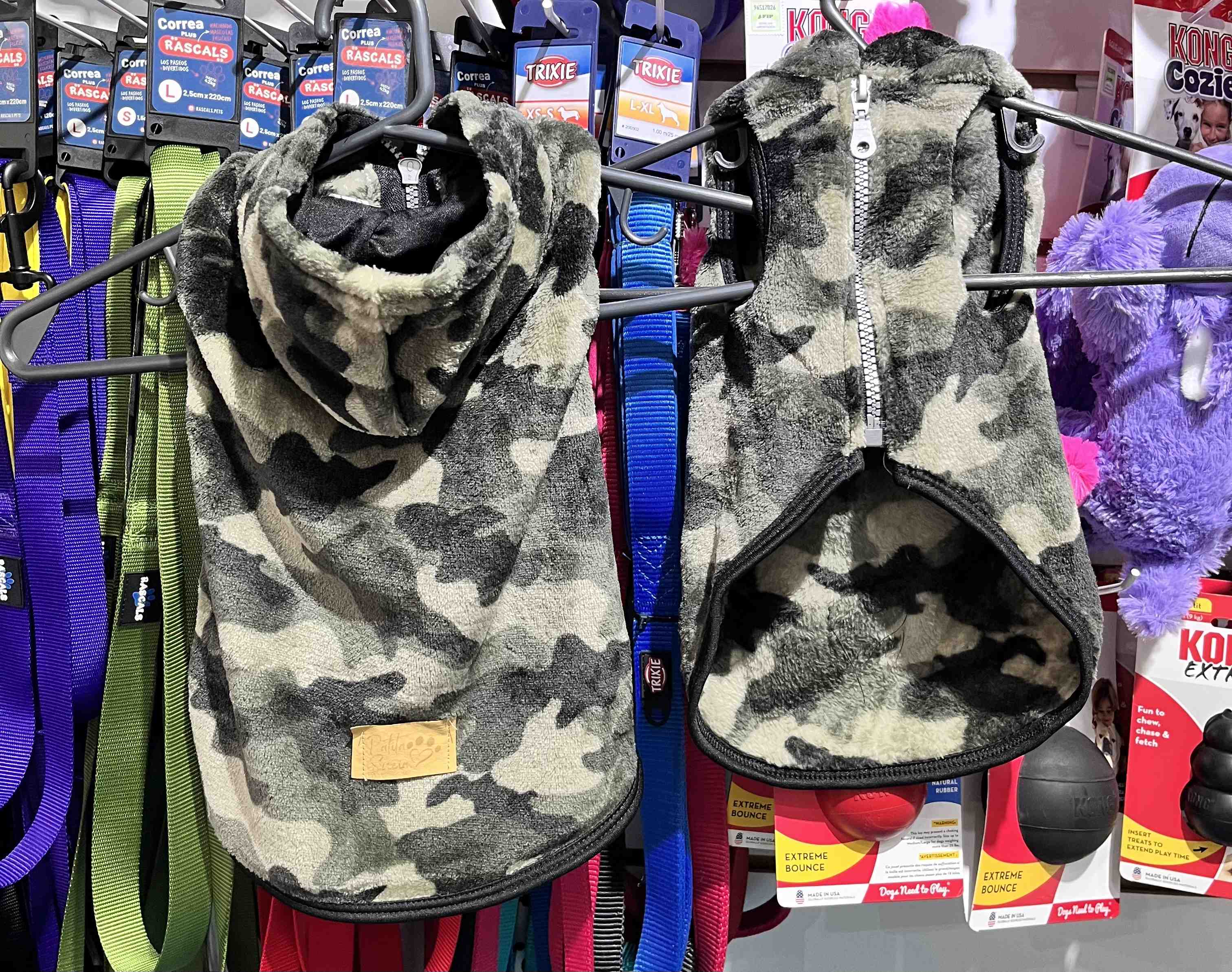CHALECO CAMUFLADO TALLE 6 