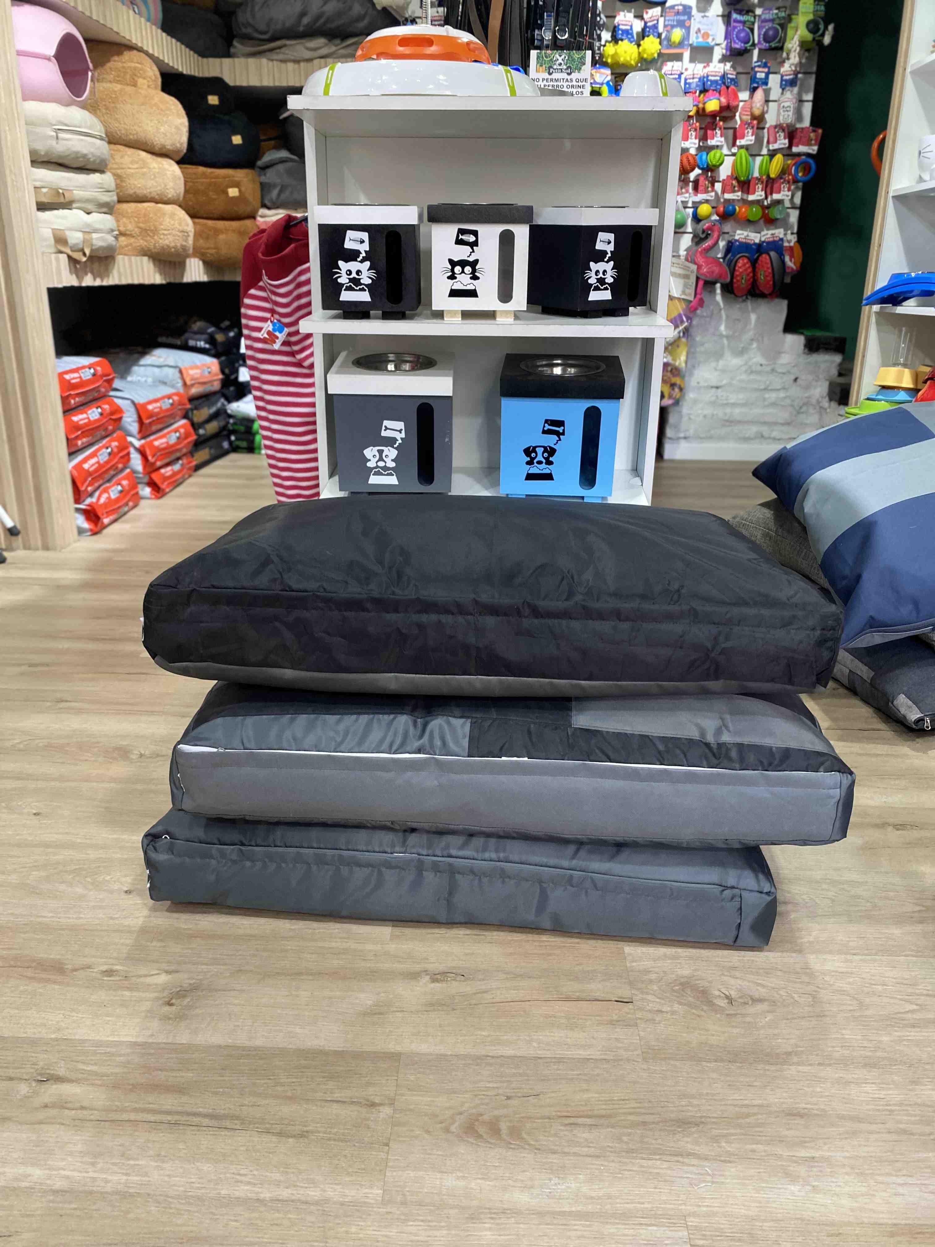 SOMMIER BETUN MEDIANO IMPERNABLE 80 X 50 CM 