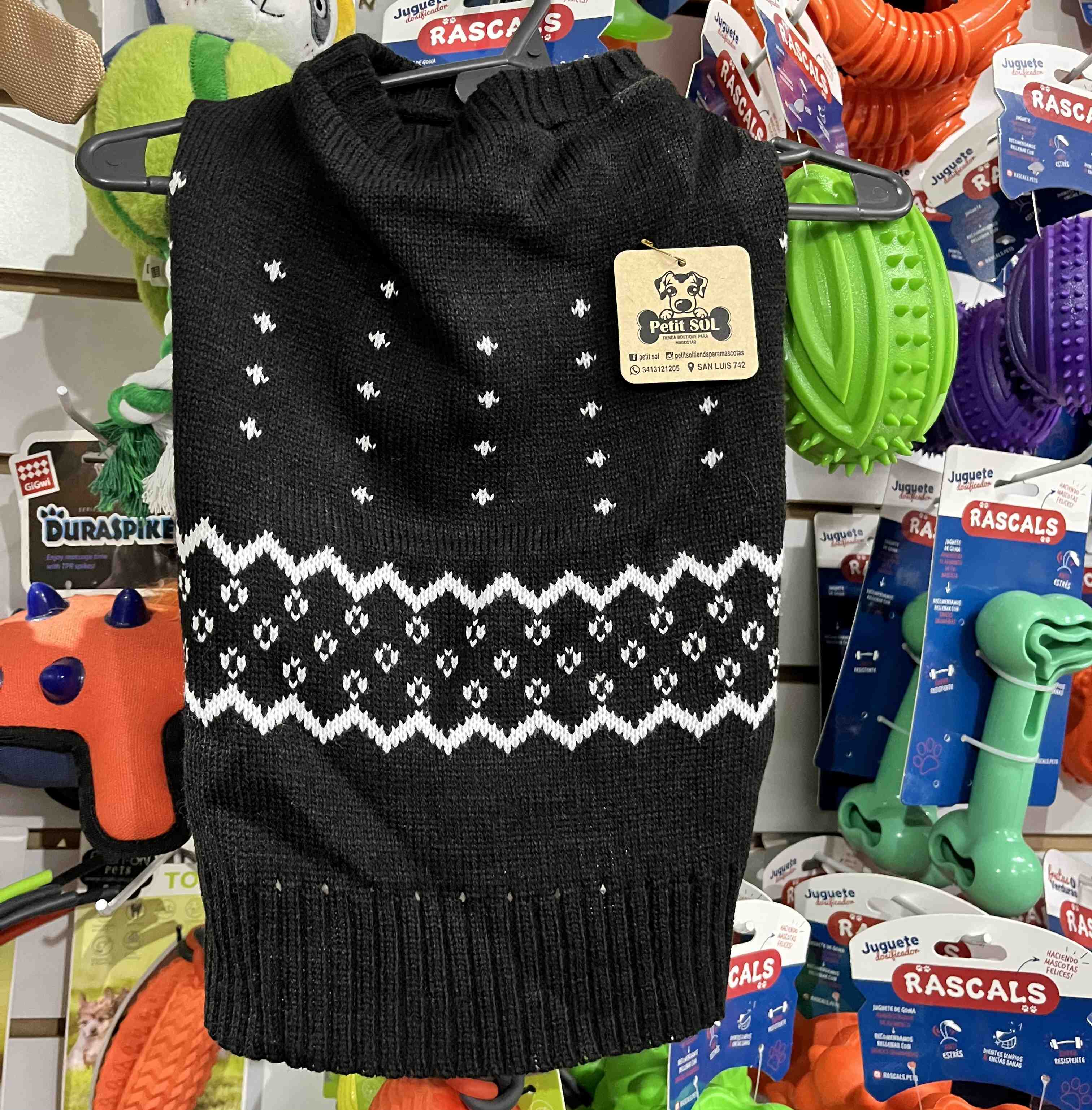 SWETER NEGRO Y BLANCO TALLE M 